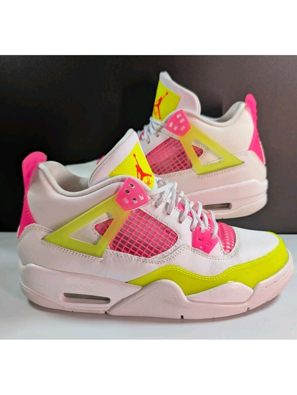 Jordan Youth 7Y White Pink Volt Air Jordan 4 Retro Lemon Venom Basketball